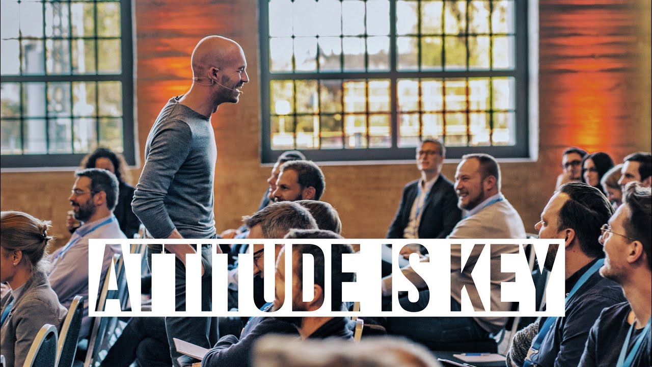 Digitale Transformation & KI: So wird aus dem „Oh Shit“-Moment ein Magic Moment - Full Keynote